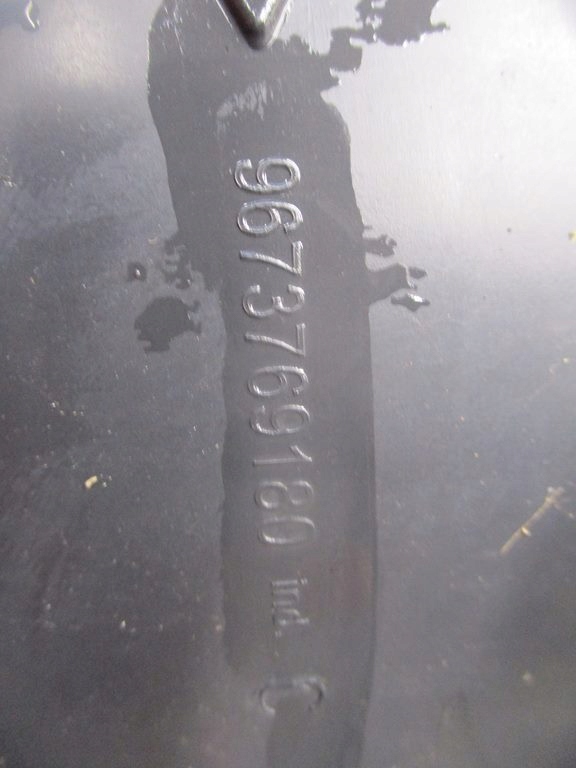 фото №4, Підкрилок правий задня peugeot 208 3d