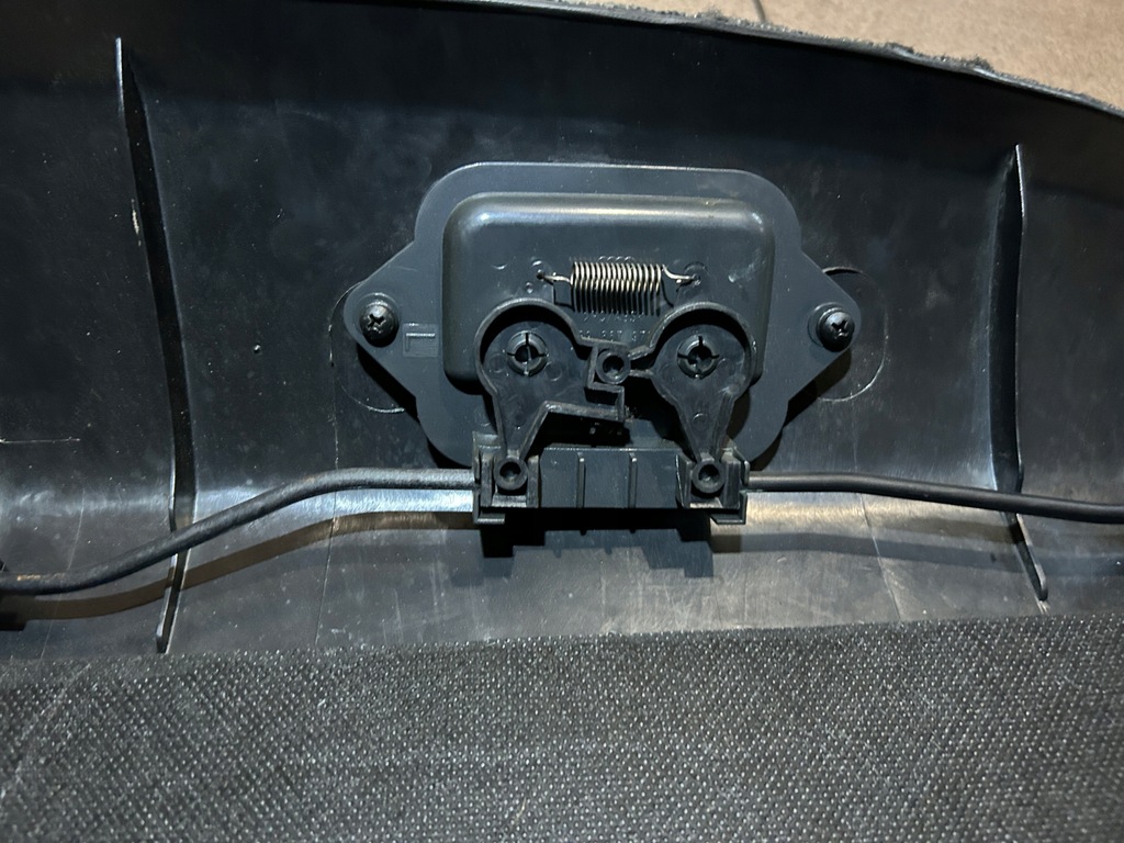 фото №7, Защита обивка багажника левая audi a6 c5 kombi