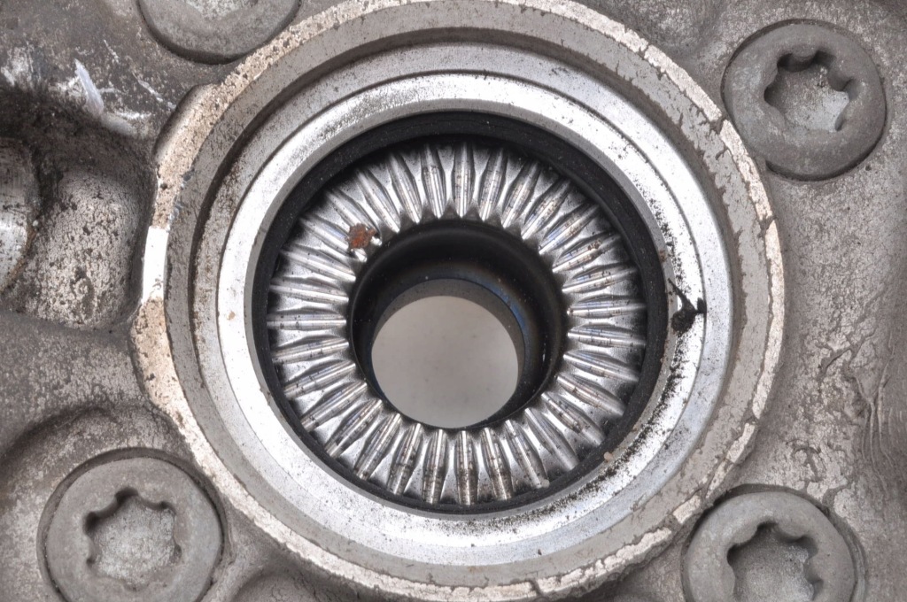 Mini countryman f60 1.5 амортизаторна стійка правий перед передній 6867214 6876646 в Україні