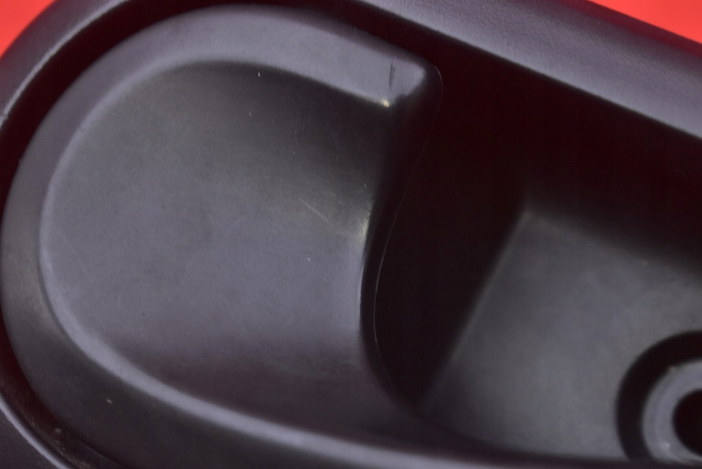 фото №14, Ручка внутренняя левая перед czarna 8200733848 dacia dokker van lift 17-21