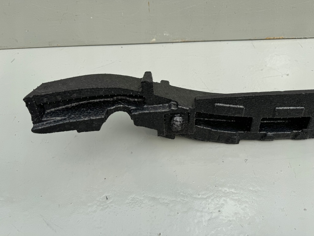 фото №13, Subaru xv ii 2 18r- піна абсорбер бампера перед передній 57705fl280