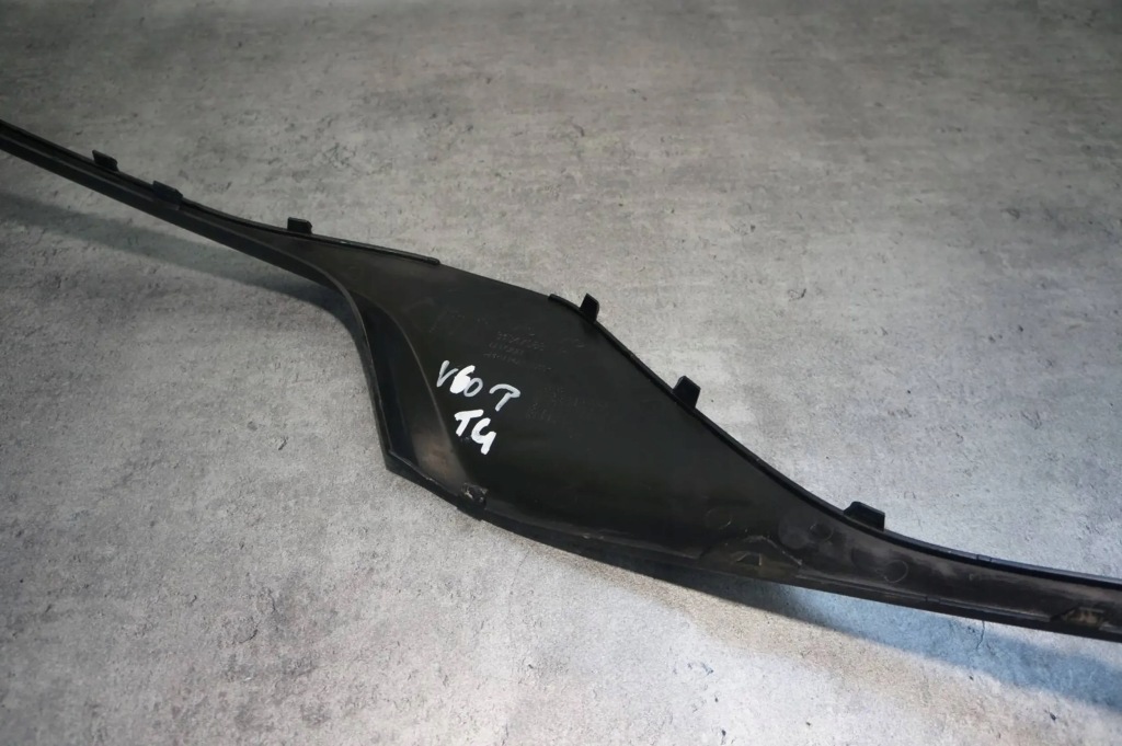 Купить Молдинг бампера r-design правая перед передняя volvo v40 ii 31347088