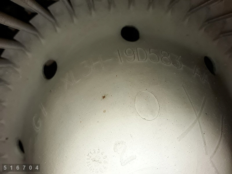 1999 lincoln navigator вентилятор двигуна вентилятор обігрівача xl3h19d583aa Зі Шроту