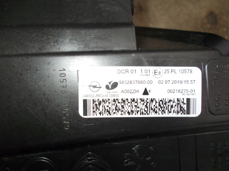 фото №5, Opel zafira d life передняя левая лампа ксенон