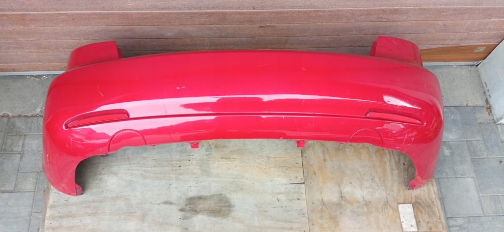 фото №1, Бампер задня mazda 6 02 - 07 хетчбек червоний