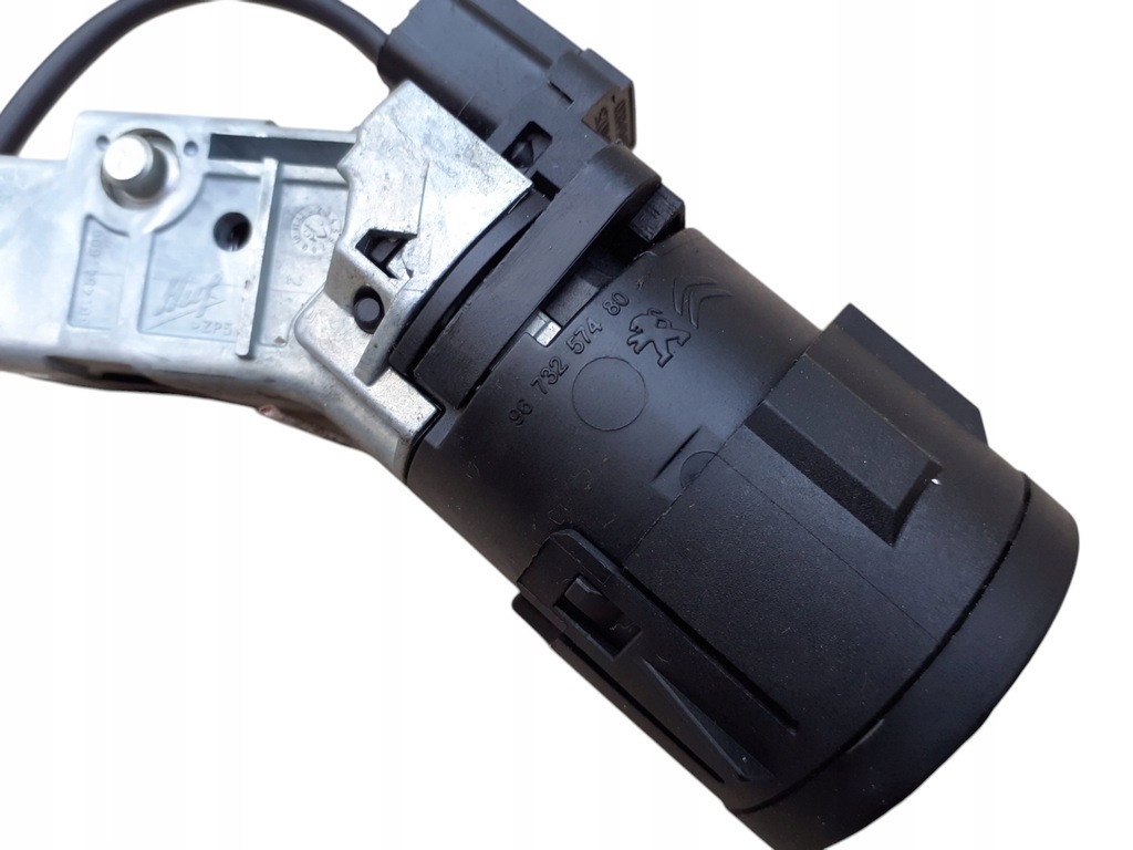 фото №11, Peugeot 208 i 1.2 vti набор стартовый бортовой компьютер блок управления модуль bsi замок зажигания