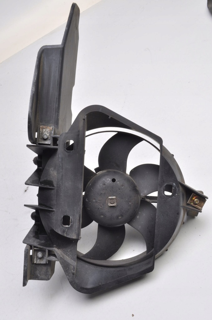 фото №8, Porsche boxster 986 2.7 вентилятор радіатора корпус 98657575602