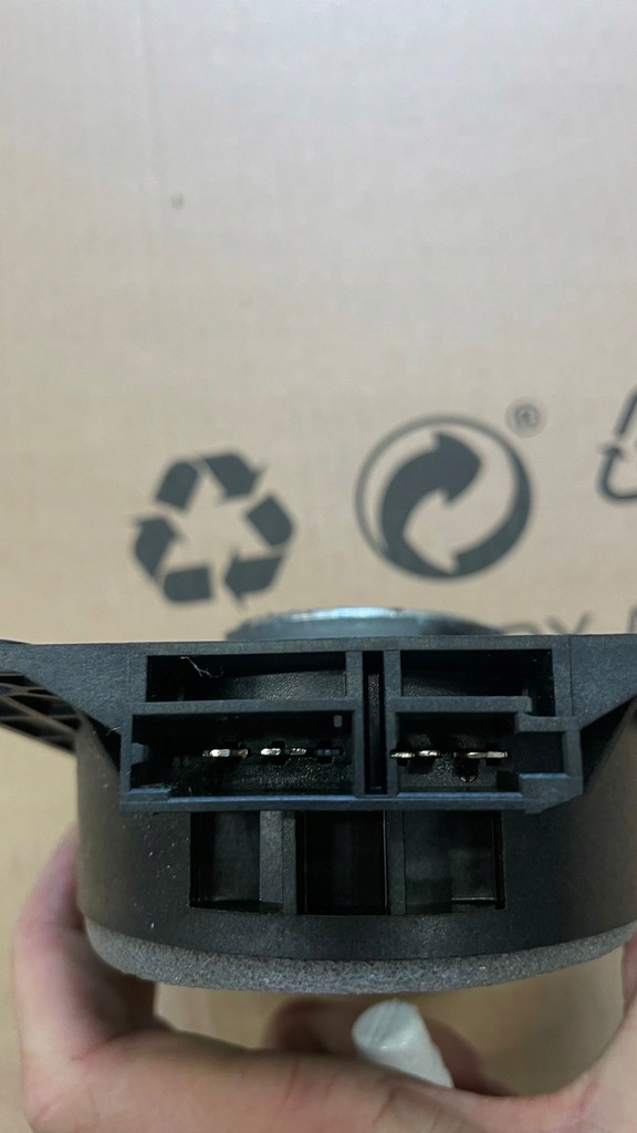 фото №3, Динамик верхний дверь man tgl