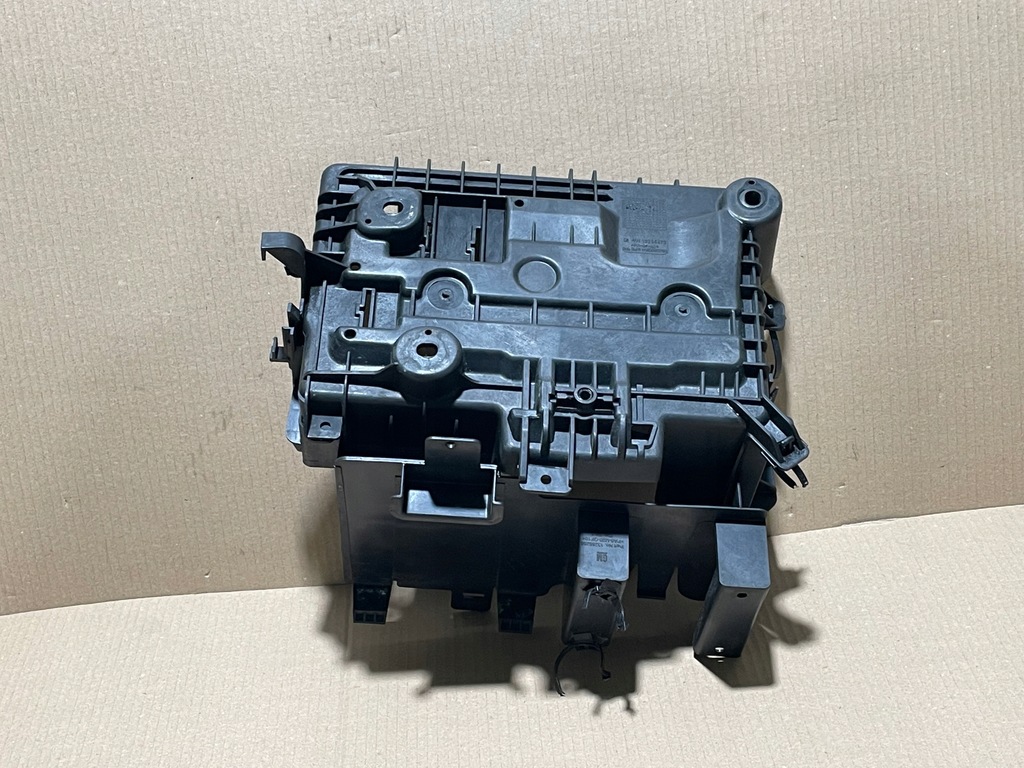 фото №7, Opel corsa d 1.4-16v корпус аккумулятора 13296473