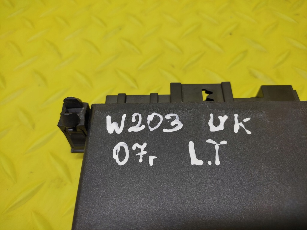 фото №6, Mercedes w203 блок керування модуль двері 2038202185