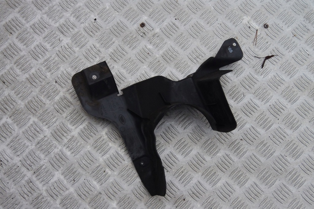 Купити Накладка подрамник піввісь права jaguar e-pace x540