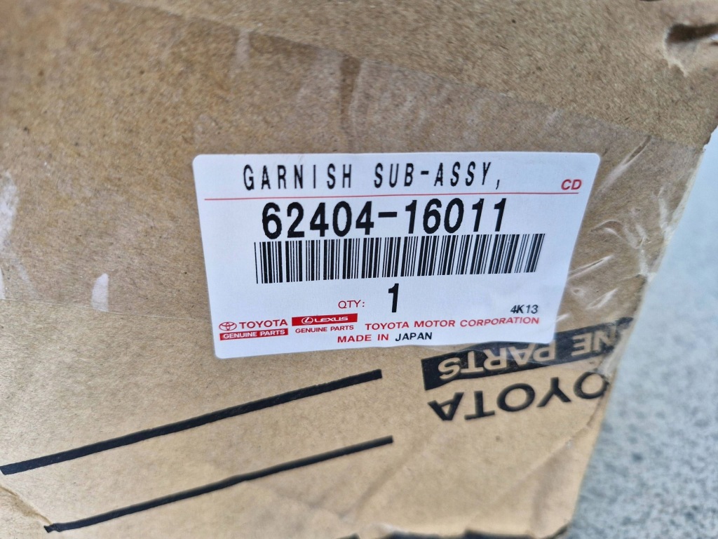 Рейлинг молдинг кровельная левая toyota corolla cross 6240416010 Киев