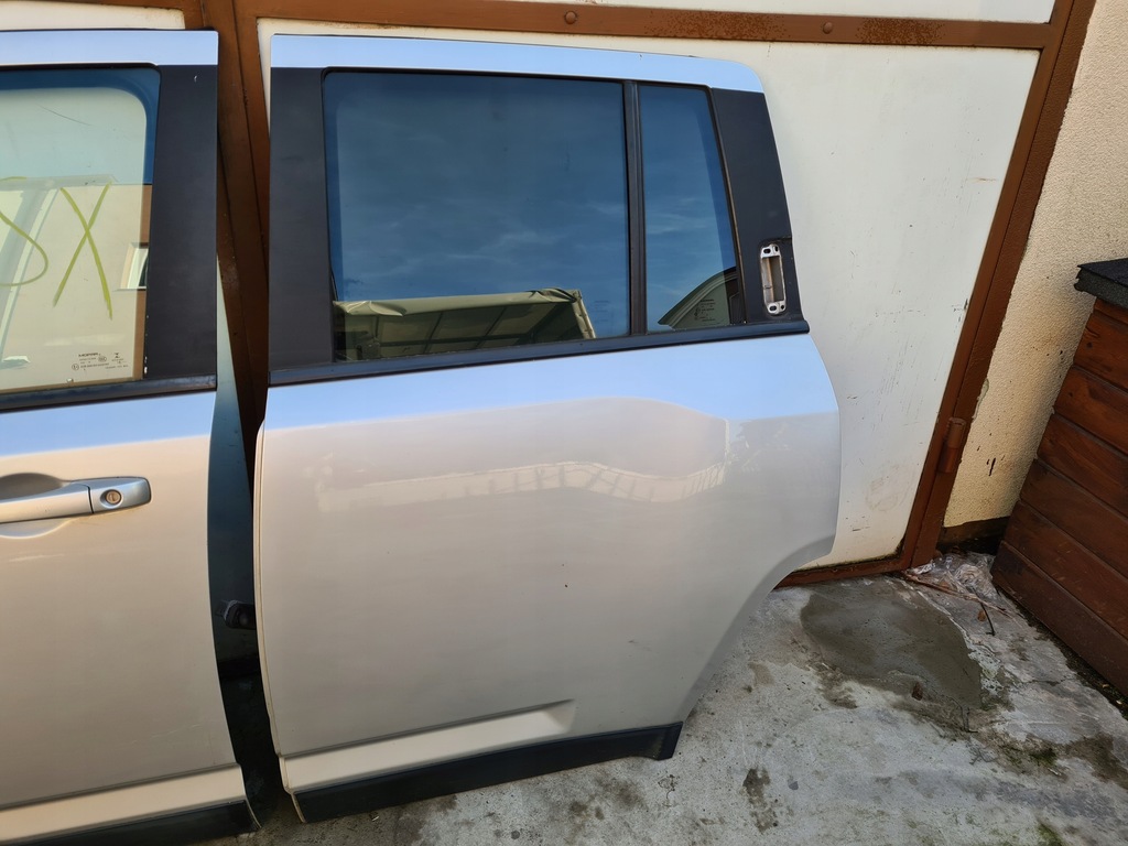 фото №1, Дверь задние задняя левая jeep compass lift 11-16r.