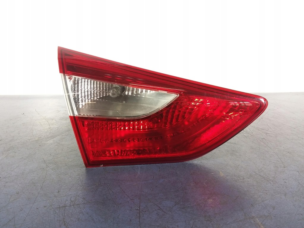 фото №1, Hyundai i30 ii lift hb лампа ліва задня w кришка