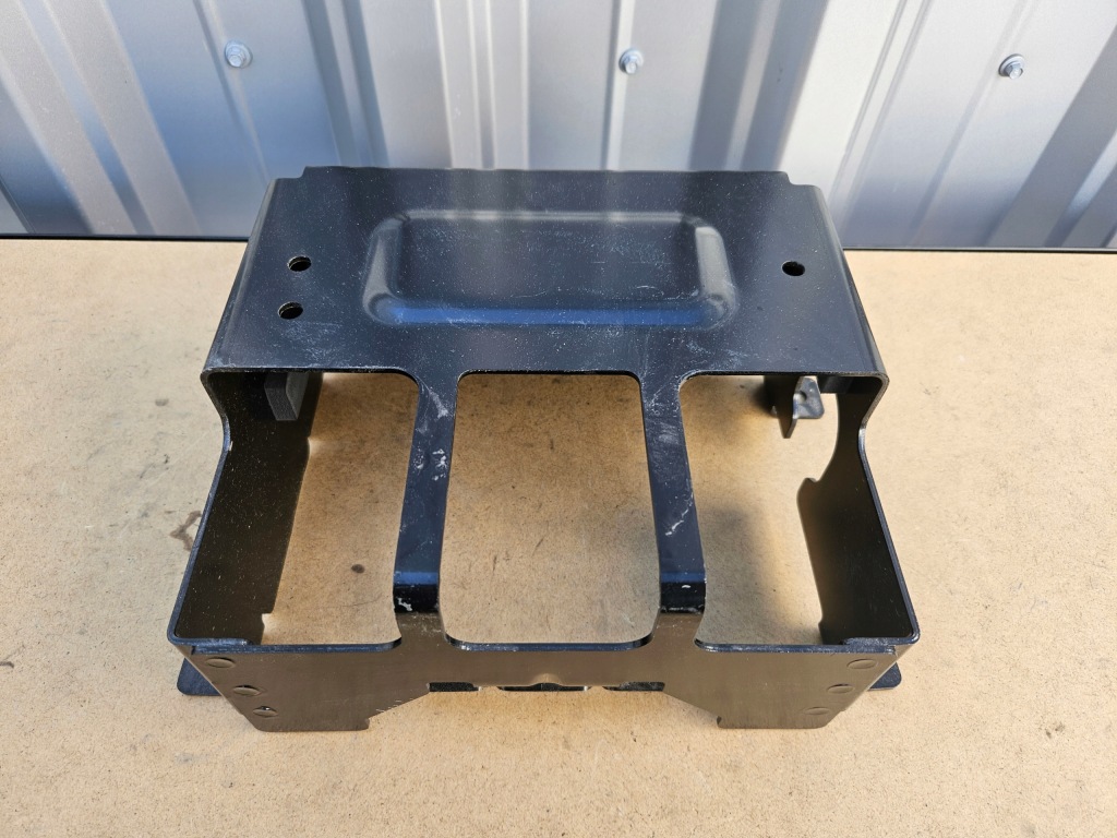 фото №1, Кронштейн кронштейн audi q7 4m0915400c