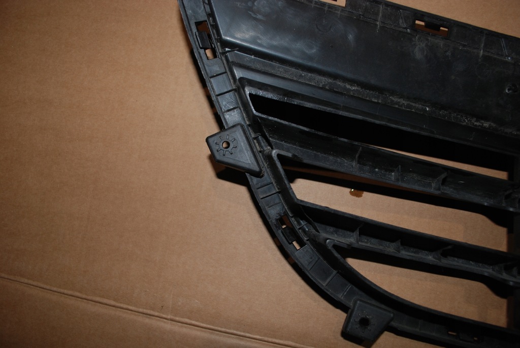 фото №10, Hyundai i20 i lift 12-15 решётка бампера средняя решётка радиатора решётка радиатора 86561-4p500