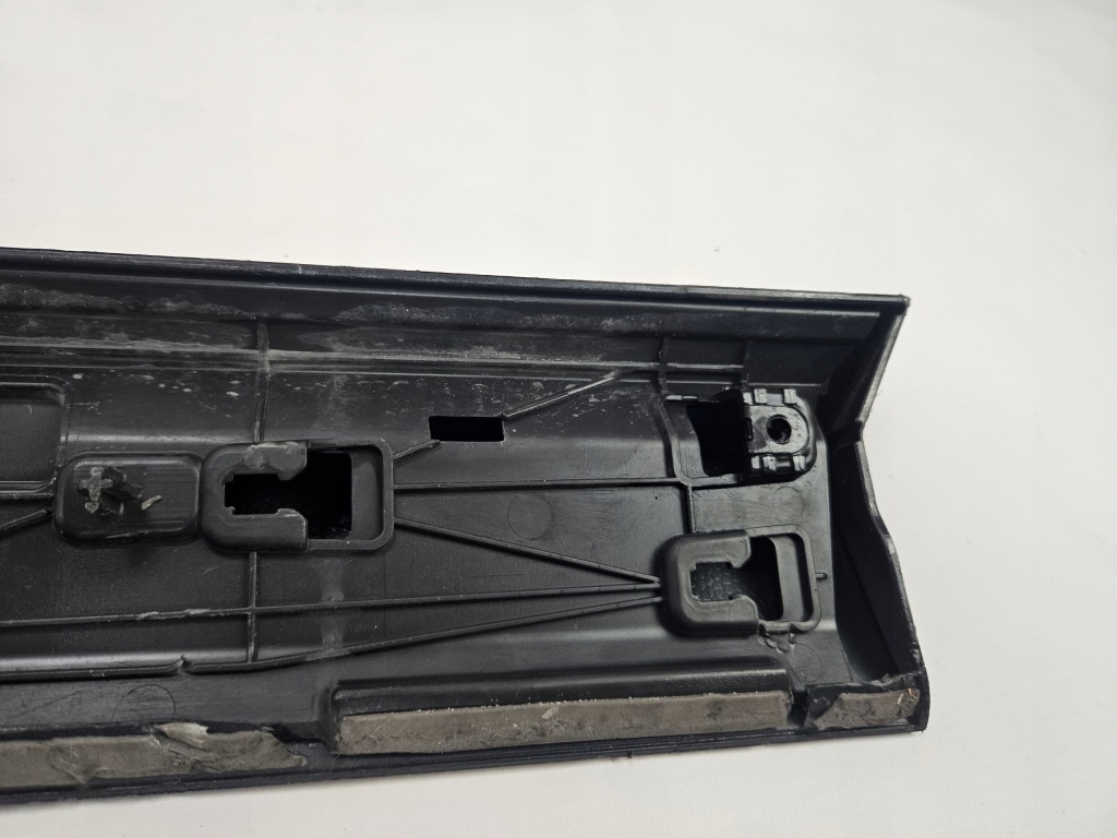 фото №14, Skoda superb iii 3 2015 - молдинг накладка дверь перед левый 3v0854939