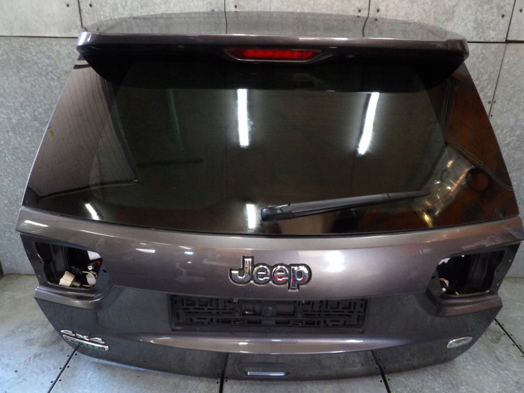 фото №1, Jeep grand cherokee wk2 lift крышка багажника комплектная камера