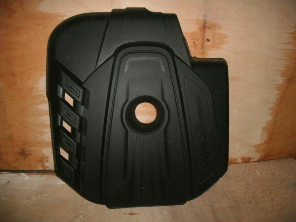 фото №1, Alfa romeo stelvio 2,2 крышка двигателя