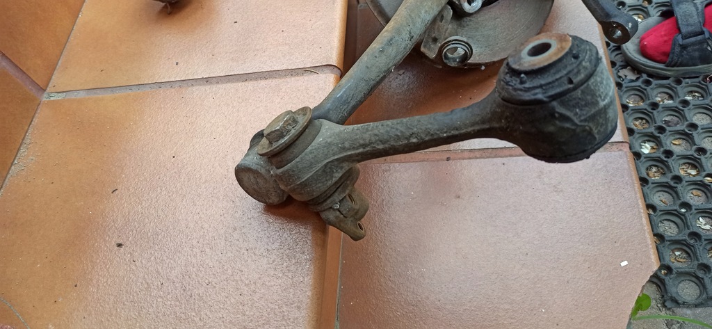 фото №10, Mercedes w116 ступица поворотный кулак диск якорная защита рычаг верхний перед