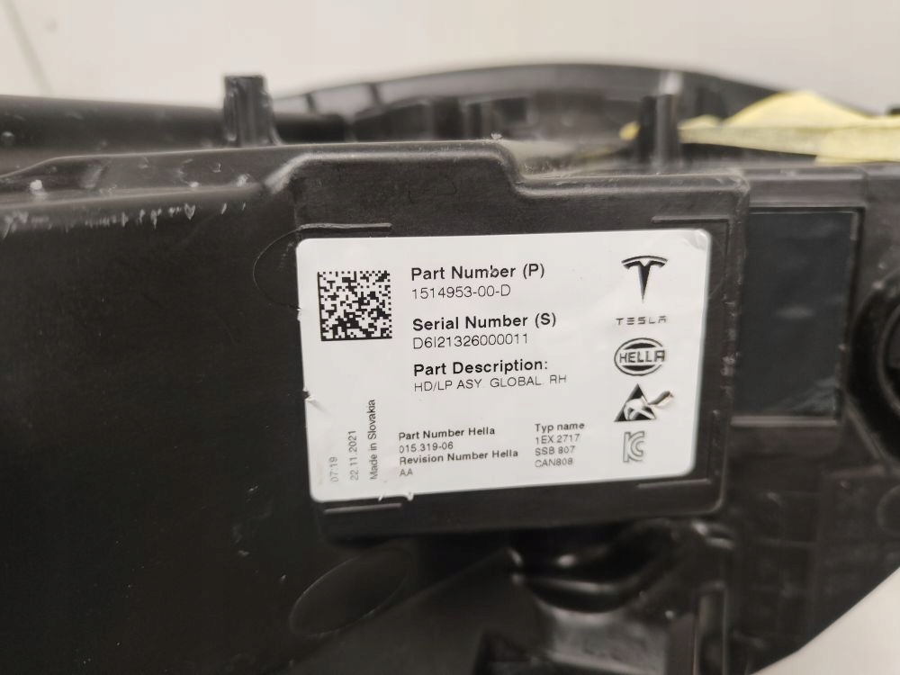 Tesla 3 y 21+ комплект лампа full led Недорого