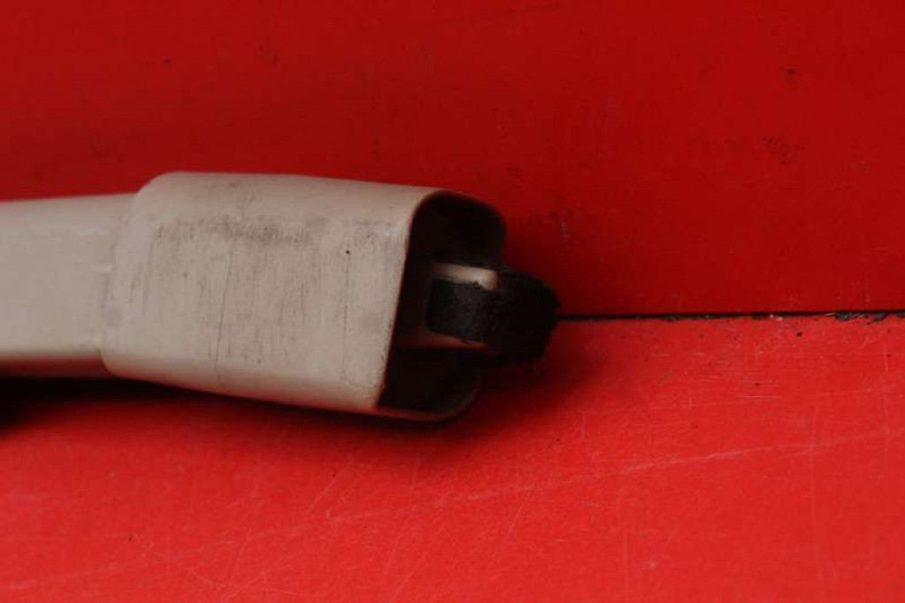 фото №4, Шторка багажника dodge caliber 06-12