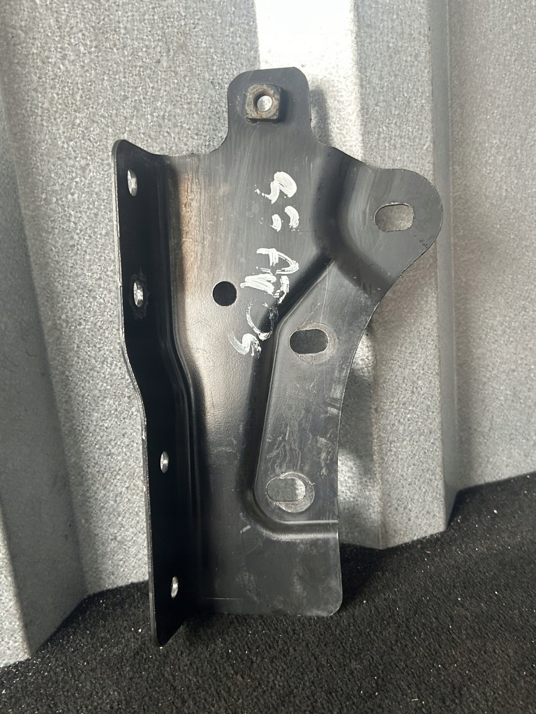 Купить Кронштейн подножка mercedes actros mp4 a9606603541