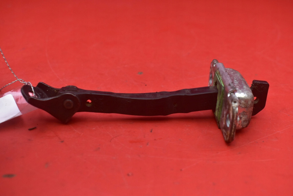 фото №6, Ограничитель дверь правый перед hyundai i20 i 20 1 i 5d 08-12