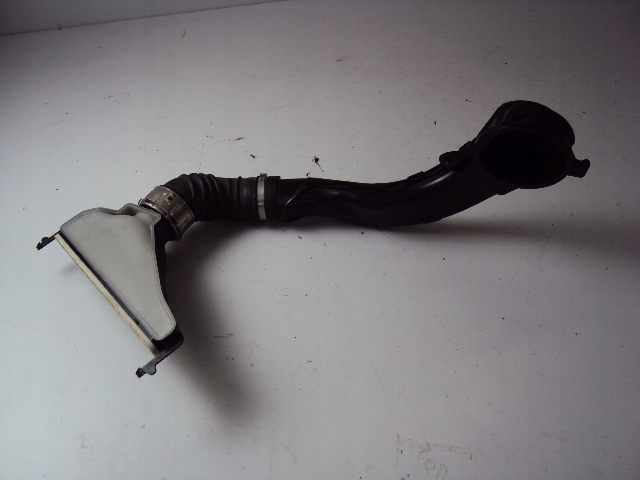 фото №1, Труба воздухозаборник воздуха renault clio v hb 1.6 19-