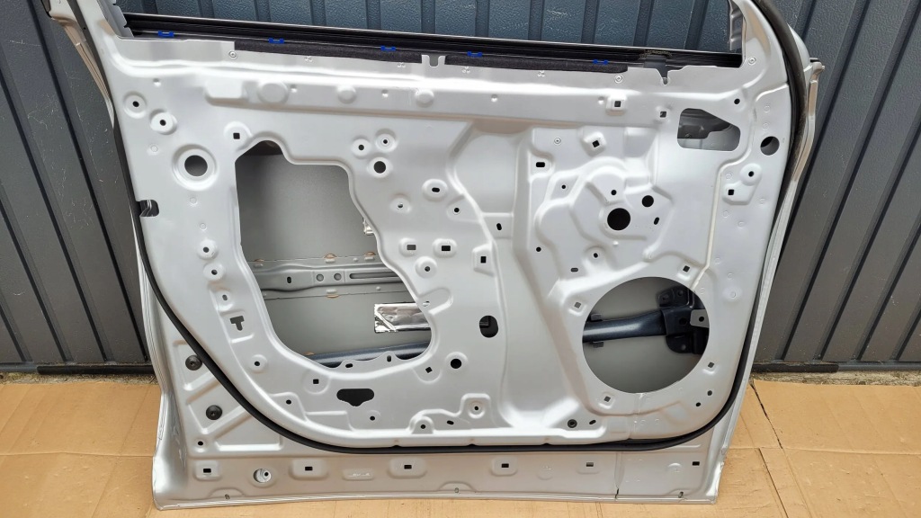 Lexus ux 18- дверь перед передние левая fv Недорого