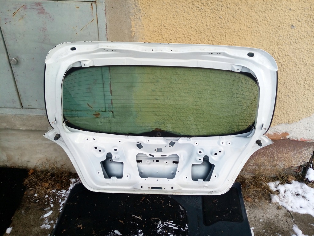 фото №7, Крышка багажника задняя peugeot 207 oryg.