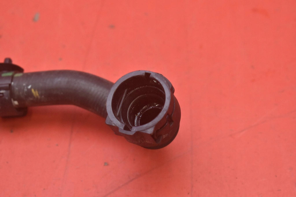 Пабтрубок  шланг трубка воды радиатора 17 12 8 475 132 bmw ix m60 619 km 21-24 Недорого