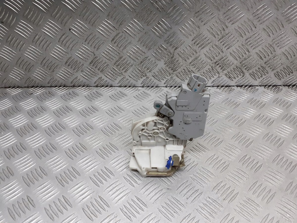 фото №1, Замок дверь правый задняя задний nissan primera p11