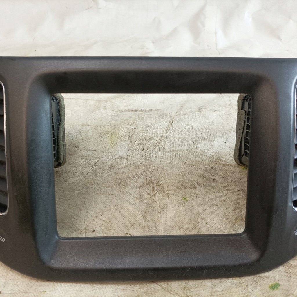 фото №7, Jeep compass 17- решётка рамка обдув средняя usa