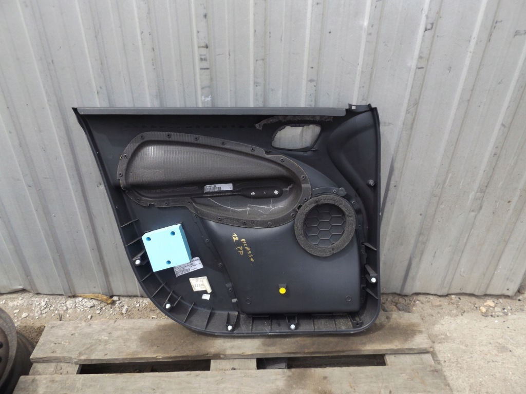 фото №3, C3 picasso обшивка дверь правый перед