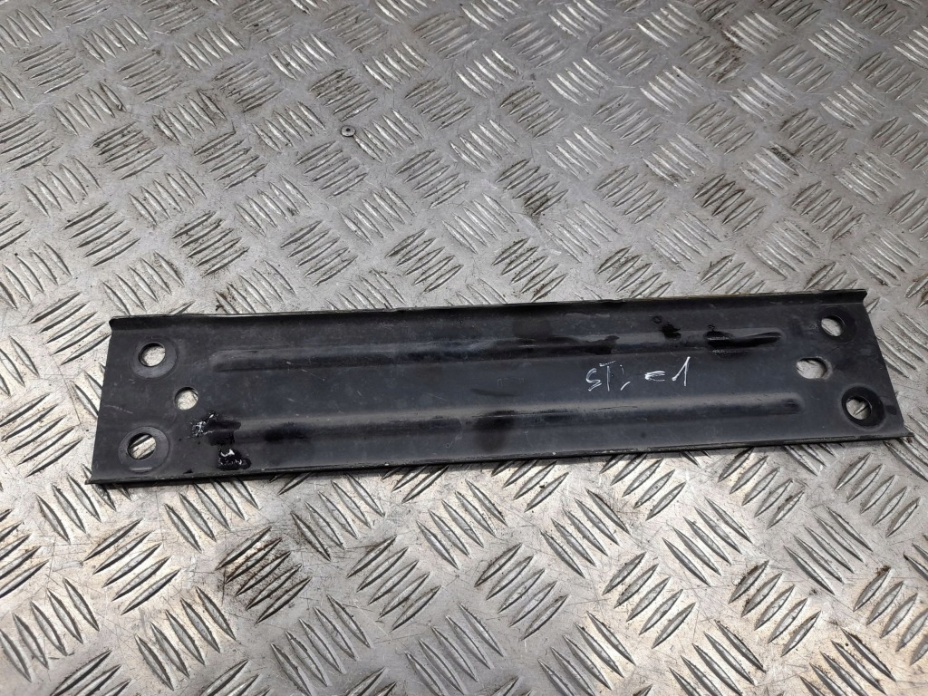 фото №1, Alfa romeo stelvio 2018 кронштейн / кронштейн глушителя