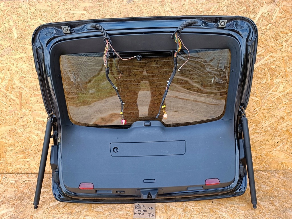 фото №6, Porsche macan turbo комплектная крышка багажника задняя чёрный металлик bardzo ładna