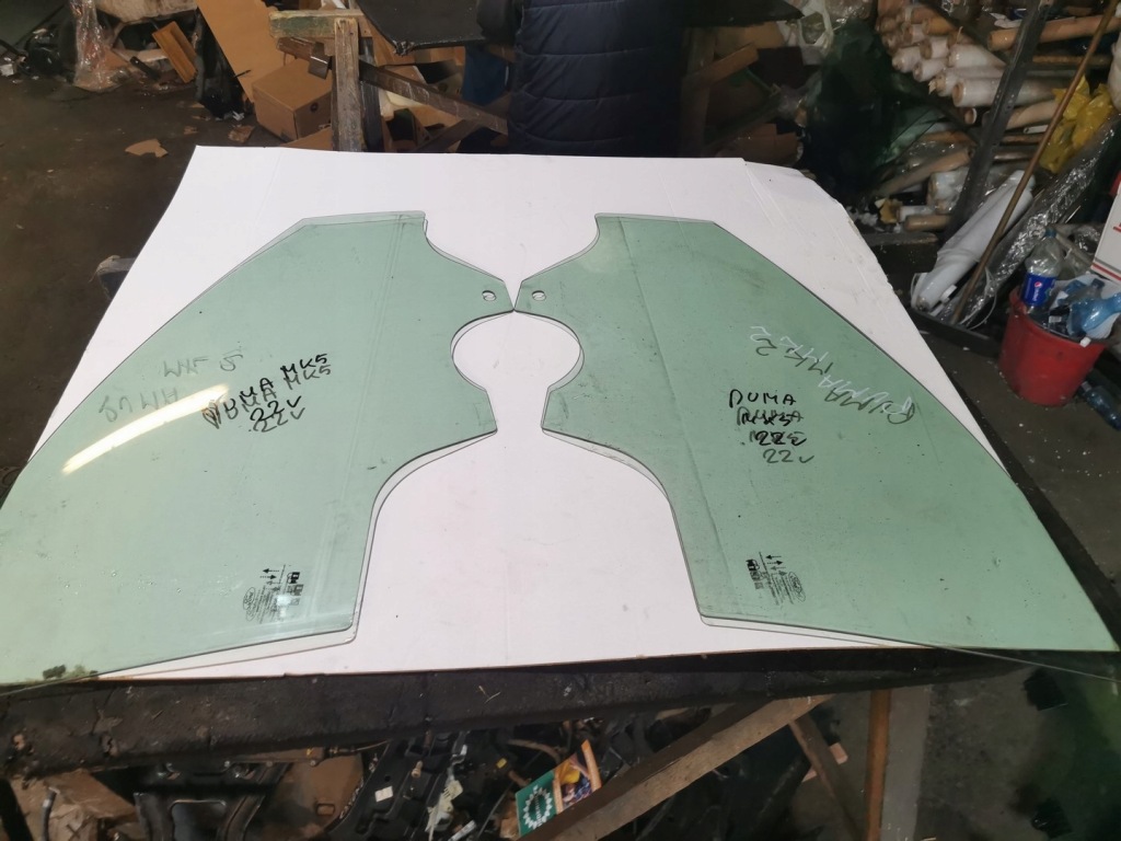 фото №1, Скло двері правий лівий перед ford puma ii mk2 2022