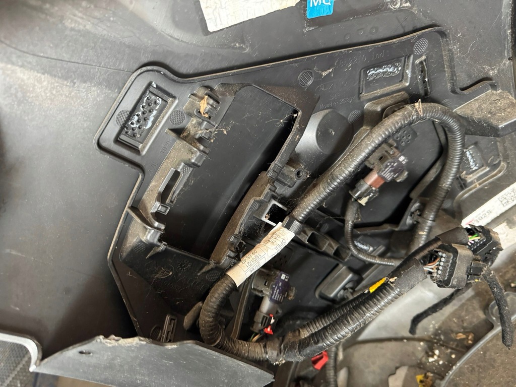 фото №7, Renault kangoo iii iv citan w420 бампер задній задня 6 pdc датчики джгут