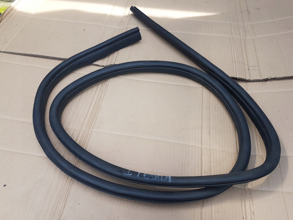 фото №2, Ford kuga mk1 прокладка двері лівий задня задня