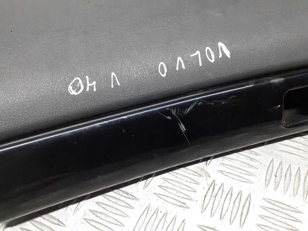 фото №6, Бардачок volvo v40 i 1.8 30808049