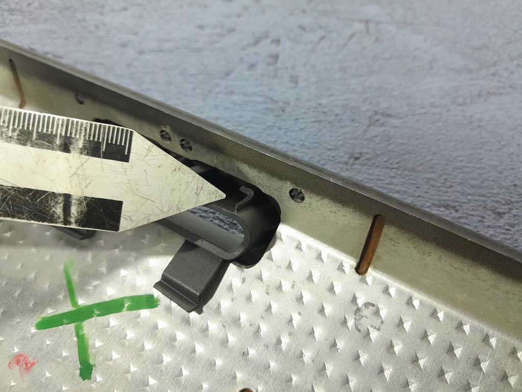 фото №10, Bmw 7 e65 e66 lci молдинг dekor задньої полиця 7010954