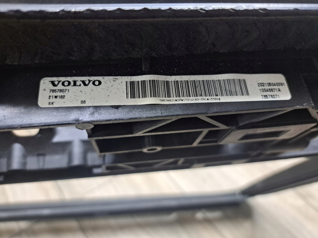 фото №8, Корпус люк рамка люк volvo fh 4 euro 6