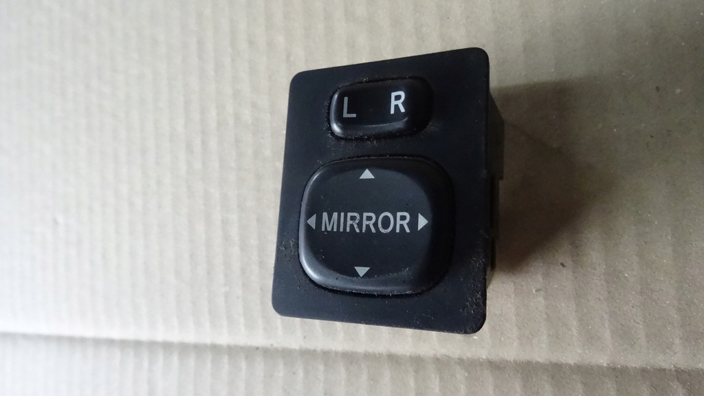 фото №1, Toyota avensis verso t22 перемикач регулювання дзеркало