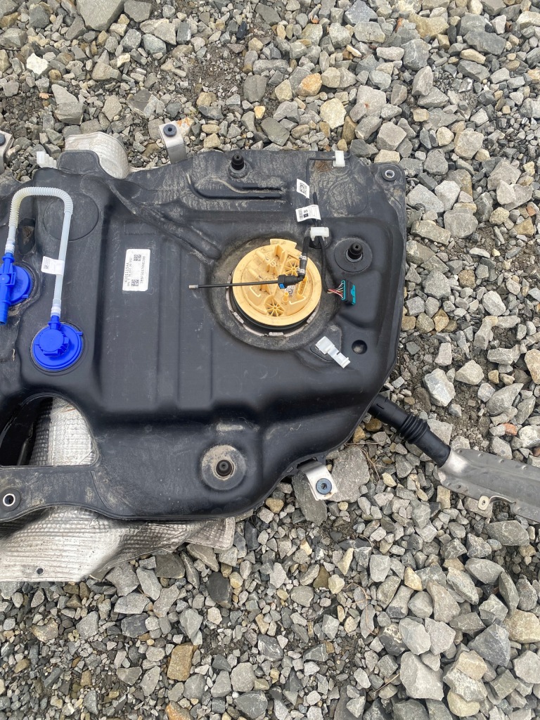 фото №7, Mercedes gls w167 400d бак bak топлива a1674705200