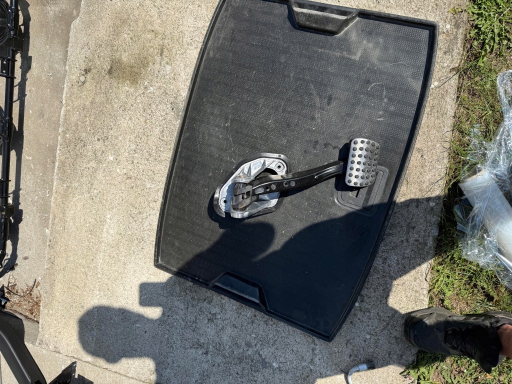 фото №1, Педаль тормоза mercedes eqe v295 a2972904400