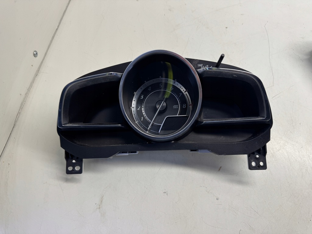 фото №1, Mazda cx-3 счетчик приборы bje155430