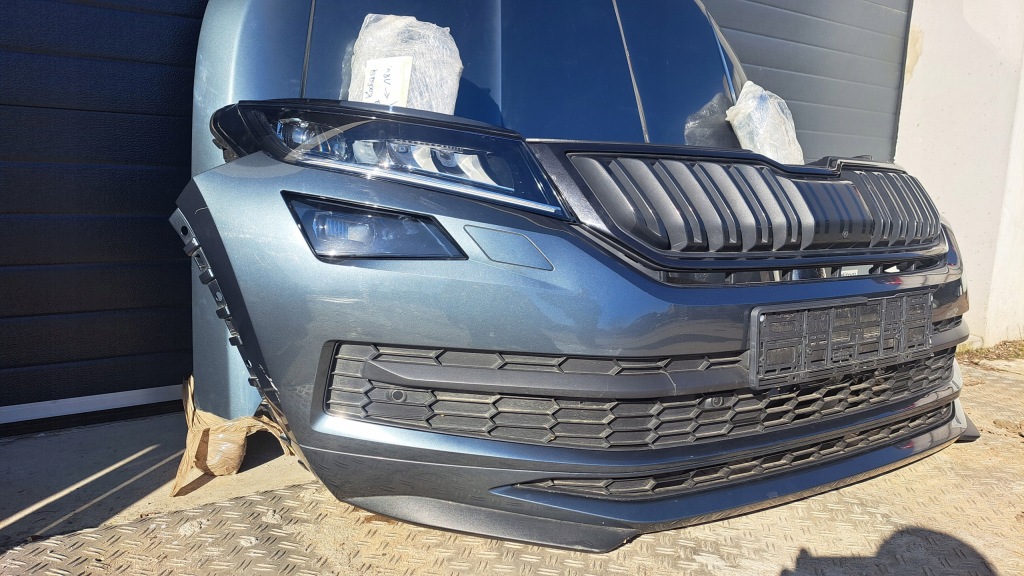 Skoda kodiaq перед 2018 r комплектный  перед капот фары радиатор бампер Киев