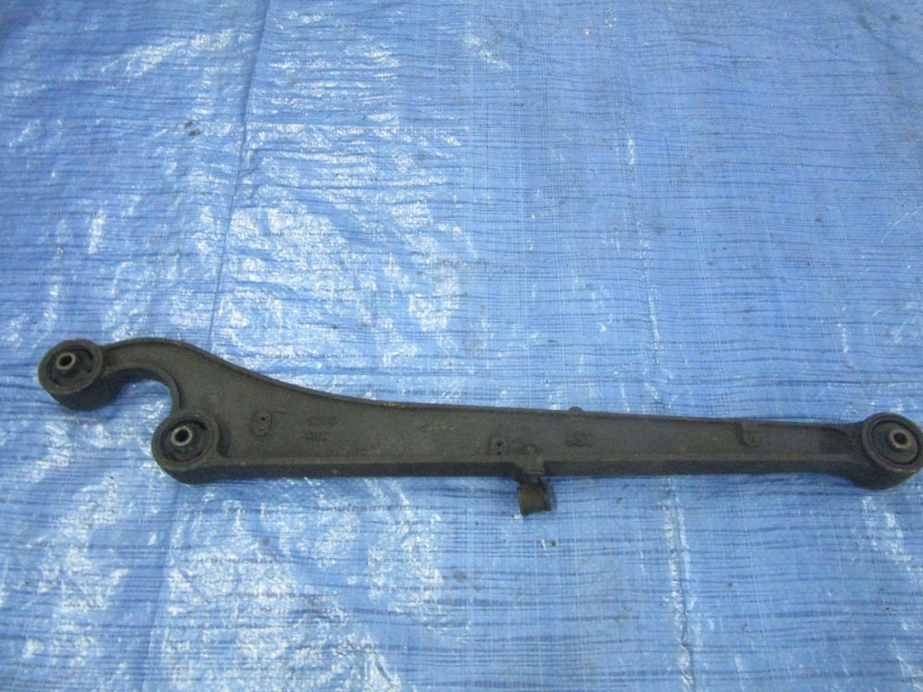 фото №13, Suzuki jimny 2003 рычаг задняя