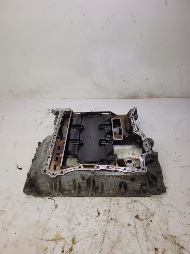 фото №1, Піддон напівблок двигуна audi s4 s5 a6 3.0 tfsi 06e103603m